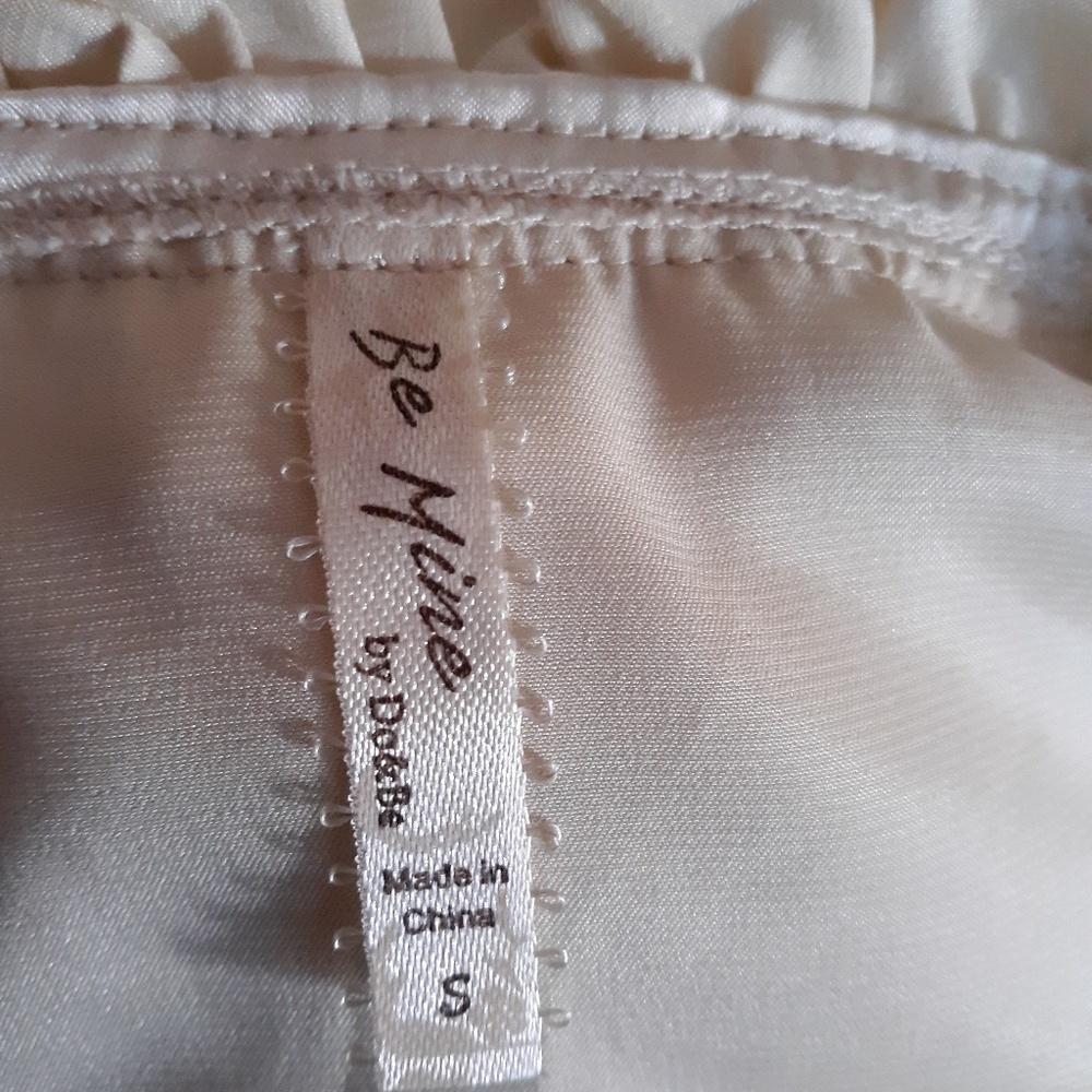 Ruffle Design casual blouse - Picture 7 of 8